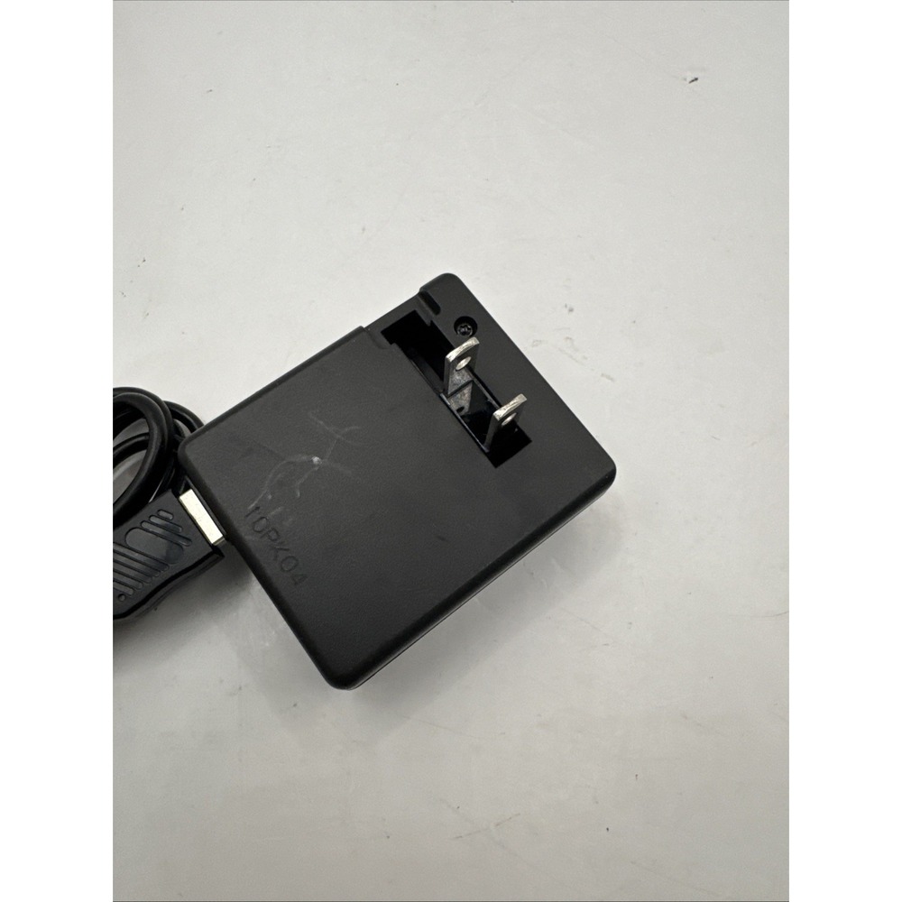 Nikon EH-68P Charger for CoolPix P100 S3000 S4000 S6000 S640 S70 S80 S8000 S8100 - Picture 4 of 6